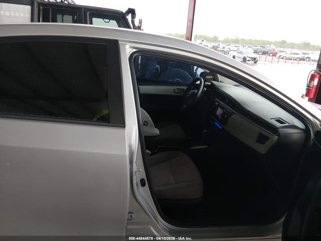 5YFBURHE2FP287857 Toyota COROLLA LE