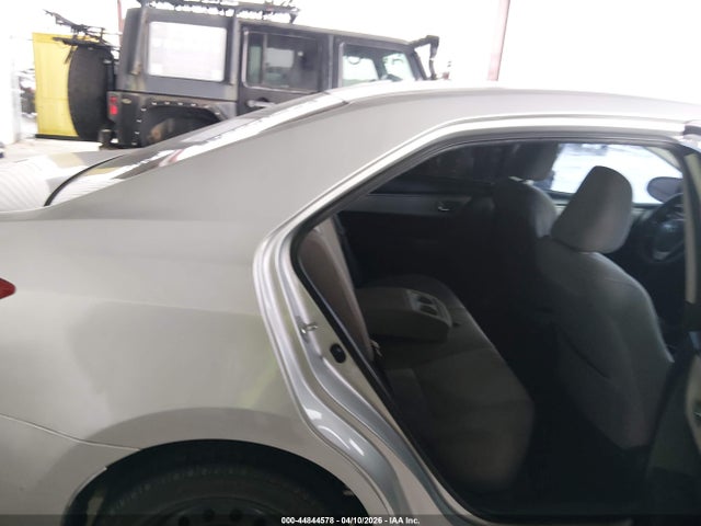 5YFBURHE2FP287857 Toyota COROLLA LE