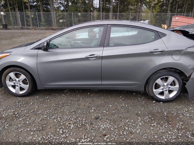 2013 Hyundai Elantra Gls/limited მანქანა იყიდება აუქციონზე, vin: 5NPDH4AE5DH185294, აუქციონის ნომერი: 44844582