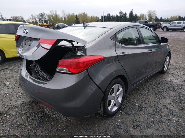 2013 Hyundai Elantra Gls/limited მანქანა იყიდება აუქციონზე, vin: 5NPDH4AE5DH185294, აუქციონის ნომერი: 44844582