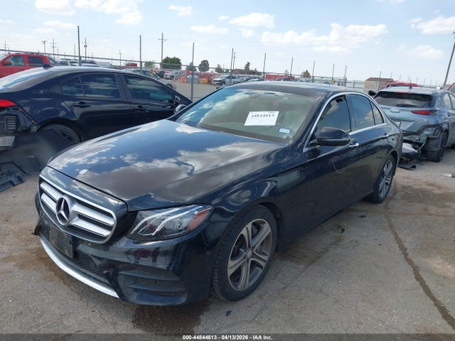 Продажа на аукционе авто 2017 Mercedes-benz E 300, vin: WDDZF4JB1HA083589, номер лота: 44844613
