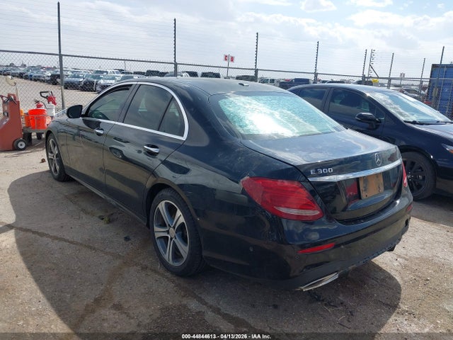 Продажа на аукционе авто 2017 Mercedes-benz E 300, vin: WDDZF4JB1HA083589, номер лота: 44844613