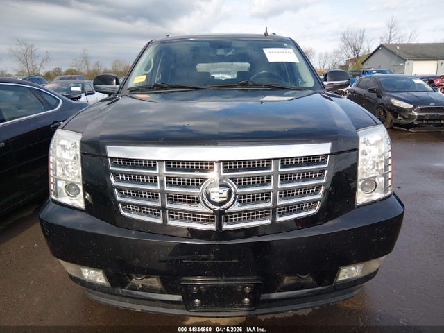 2011 Cadillac Escalade Esv Luxury მანქანა იყიდება აუქციონზე, vin: 1GYS4HEF2BR115006, აუქციონის ნომერი: 44844669
