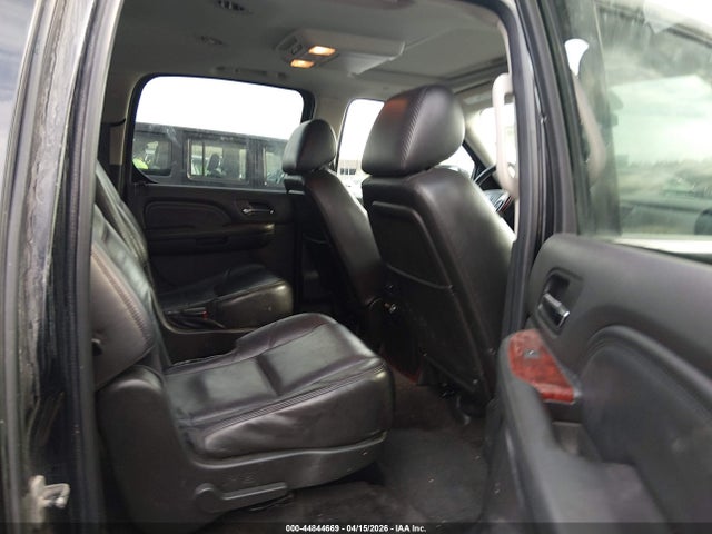 2011 Cadillac Escalade Esv Luxury მანქანა იყიდება აუქციონზე, vin: 1GYS4HEF2BR115006, აუქციონის ნომერი: 44844669