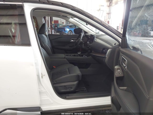 Nissan Rogue Platinum 2026 JN8BT3DD0TW303817 Image 5