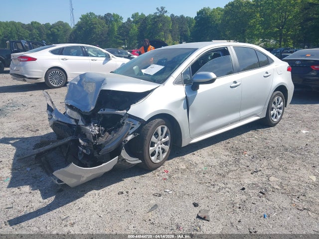 44844725 :رقم المزاد ، 5YFEPMAE4NP381030 vin ، 2022 Toyota Corolla Le مزاد بيع