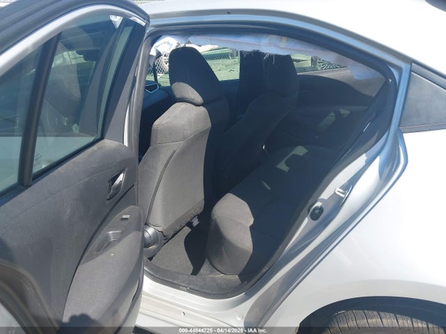 44844725 :رقم المزاد ، 5YFEPMAE4NP381030 vin ، 2022 Toyota Corolla Le مزاد بيع