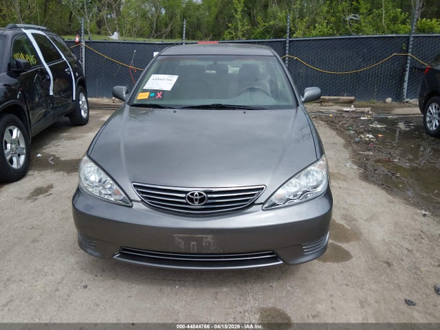 Aukcja sprzedaży 2005 Toyota Camry Le, vin: 4T1BE32K15U596404, numer aukcji: 44844766