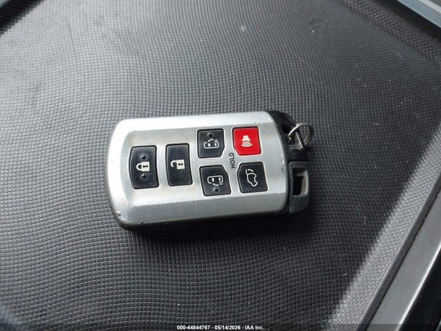 Aukcja sprzedaży 2015 Toyota Sienna Xle Premium 8 Passenger, vin: 5TDYK3DC8FS655953, numer aukcji: 44844767