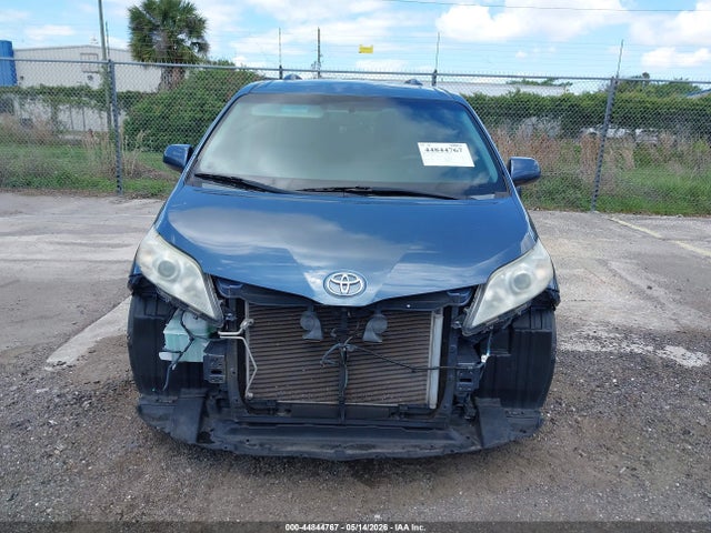 Aukcja sprzedaży 2015 Toyota Sienna Xle Premium 8 Passenger, vin: 5TDYK3DC8FS655953, numer aukcji: 44844767