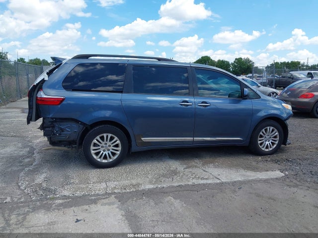 Aukcja sprzedaży 2015 Toyota Sienna Xle Premium 8 Passenger, vin: 5TDYK3DC8FS655953, numer aukcji: 44844767