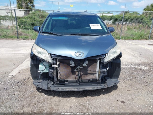 Aukcja sprzedaży 2015 Toyota Sienna Xle Premium 8 Passenger, vin: 5TDYK3DC8FS655953, numer aukcji: 44844767
