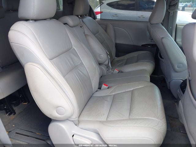 Aukcja sprzedaży 2015 Toyota Sienna Xle Premium 8 Passenger, vin: 5TDYK3DC8FS655953, numer aukcji: 44844767