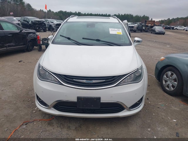 Продаж на аукціоні авто 2018 Chrysler Pacifica Hybrid Limited, vin: 2C4RC1N73JR130713, номер лоту: 44844781