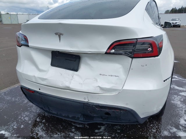 2022 Tesla Model Y Long Range Dual Motor All-wheel Drive მანქანა იყიდება აუქციონზე, vin: 7SAYGDEE4NF324090, აუქციონის ნომერი: 44844803