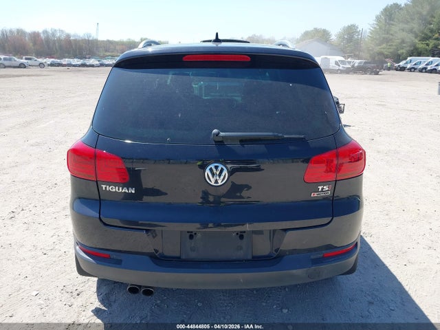 2017 Volkswagen Tiguan 2.0t Wolfsburg Edition მანქანა იყიდება აუქციონზე, vin: WVGSV7AX8HK009703, აუქციონის ნომერი: 44844805