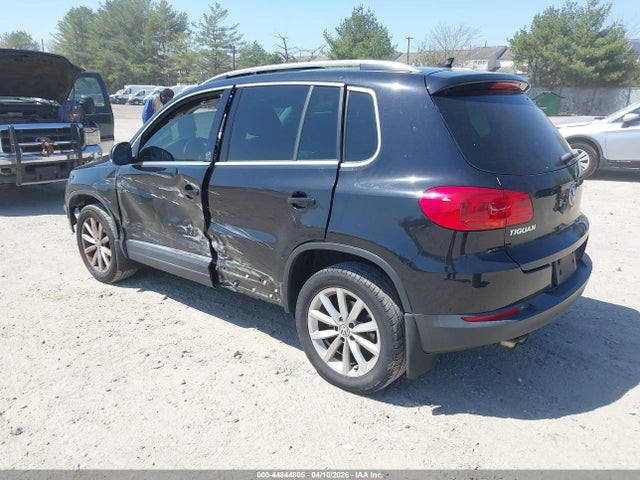 2017 Volkswagen Tiguan 2.0t Wolfsburg Edition მანქანა იყიდება აუქციონზე, vin: WVGSV7AX8HK009703, აუქციონის ნომერი: 44844805
