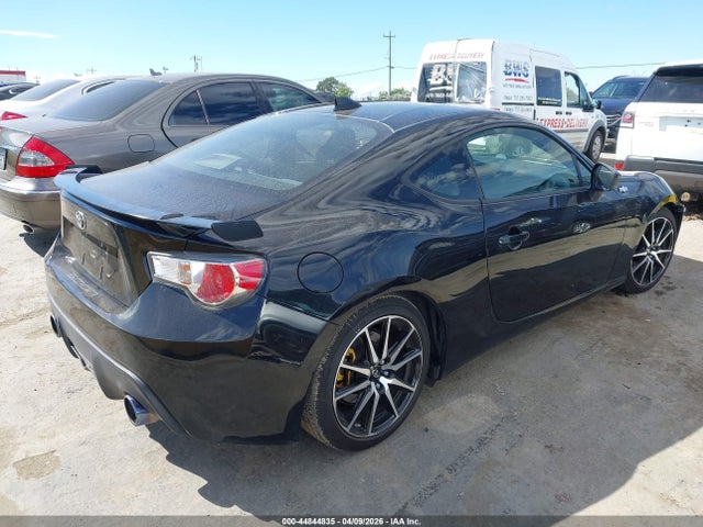 Scion FR-S 2015 JF1ZNAA12F9709769 Image 4
