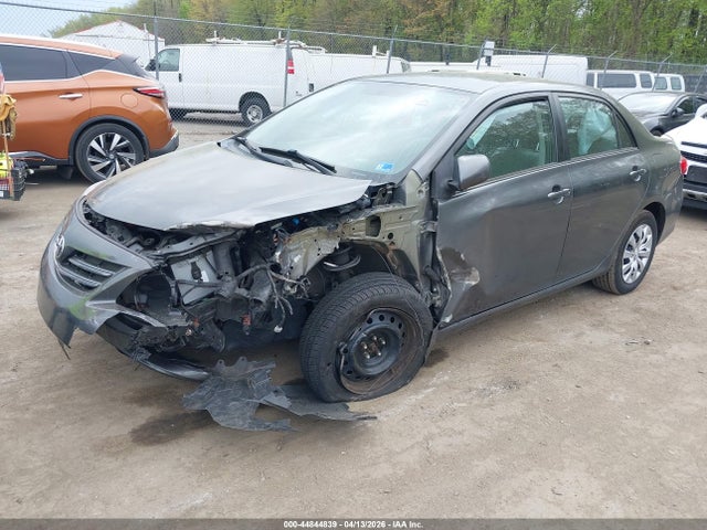 Продаж на аукціоні авто 2013 Toyota Corolla Le, vin: 2T1BU4EE3DC105894, номер лоту: 44844839