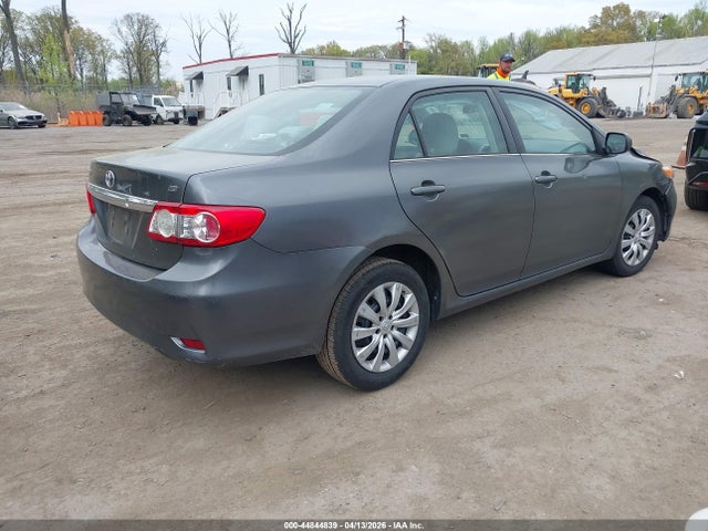 Продаж на аукціоні авто 2013 Toyota Corolla Le, vin: 2T1BU4EE3DC105894, номер лоту: 44844839