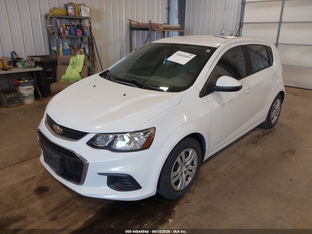 44844844 :رقم المزاد ، 1G1JG6SB2K4142906 vin ، 2019 Chevrolet Sonic Lt Auto مزاد بيع