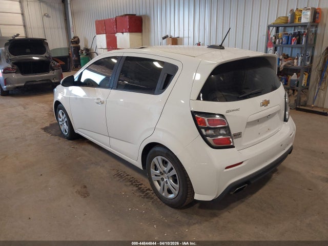 44844844 :رقم المزاد ، 1G1JG6SB2K4142906 vin ، 2019 Chevrolet Sonic Lt Auto مزاد بيع