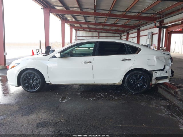 1N4AL3AP4JC212821 Nissan Altima 2.5 S