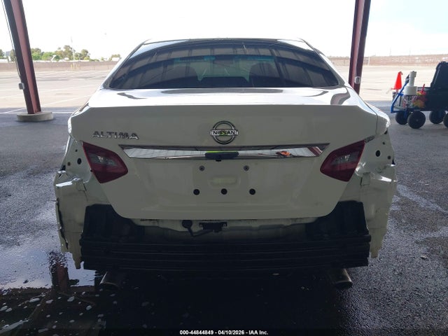 1N4AL3AP4JC212821 Nissan Altima 2.5 S