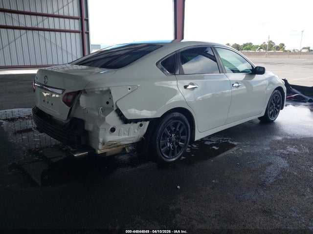 1N4AL3AP4JC212821 Nissan Altima 2.5 S