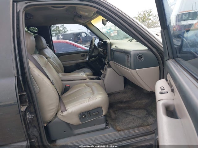2001 CHEVROLET SUBURBAN 1500 3GNFK16T41G166781 Photo 4
