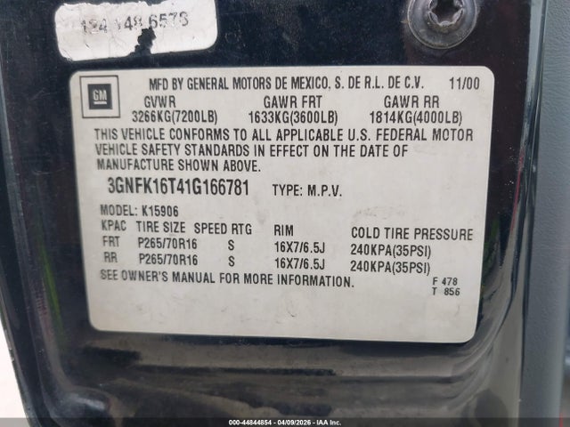 2001 CHEVROLET SUBURBAN 1500 3GNFK16T41G166781 Photo 8