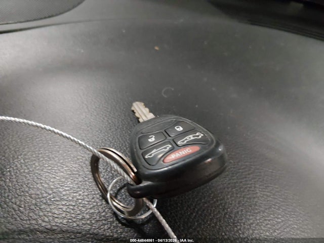 44844861 :رقم المزاد ، 1C3BCBEBXEN158236 vin ، 2014 Chrysler 200 Touring مزاد بيع