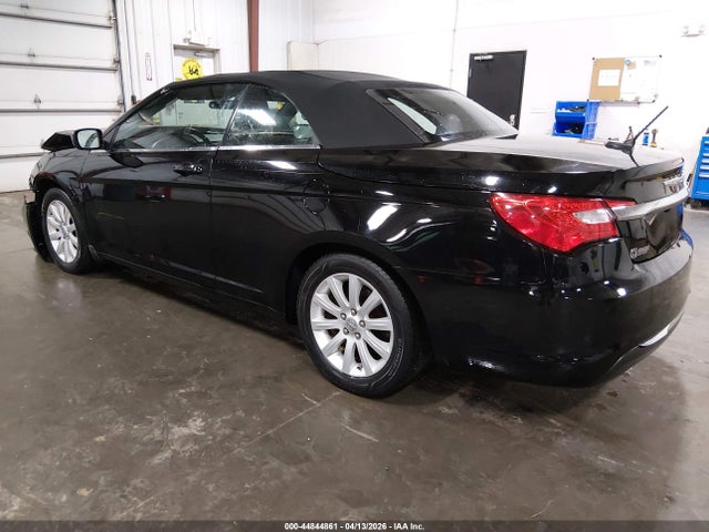 44844861 :رقم المزاد ، 1C3BCBEBXEN158236 vin ، 2014 Chrysler 200 Touring مزاد بيع