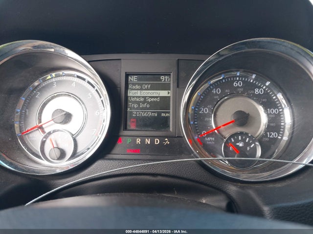 2015 Chrysler Town & Country Touring მანქანა იყიდება აუქციონზე, vin: 2C4RC1BG0FR601714, აუქციონის ნომერი: 44844891