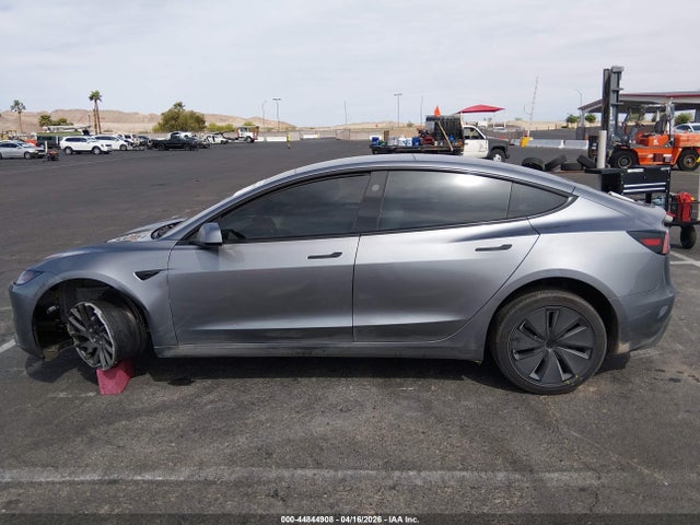 2025 Tesla Model 3 Long Range Rear-wheel Drive/standard Rear-wheel Drive მანქანა იყიდება აუქციონზე, vin: 5YJ3E1EA6SF025575, აუქციონის ნომერი: 44844908