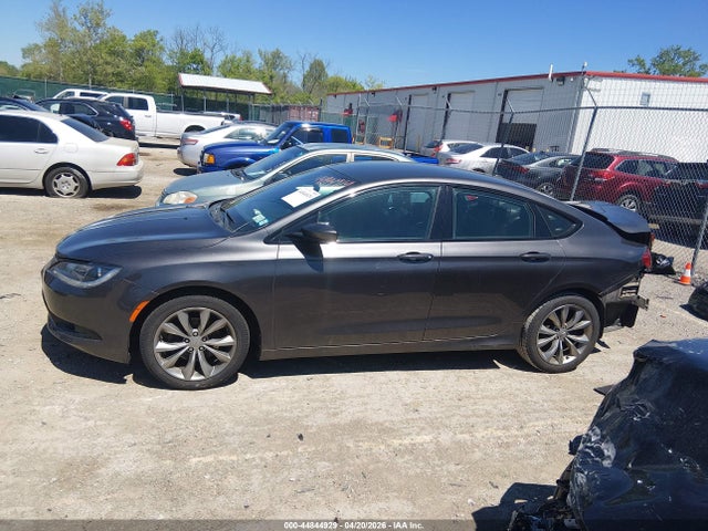 Продаж на аукціоні авто 2015 Chrysler 200 S, vin: 1C3CCCBB5FN760171, номер лоту: 44844929