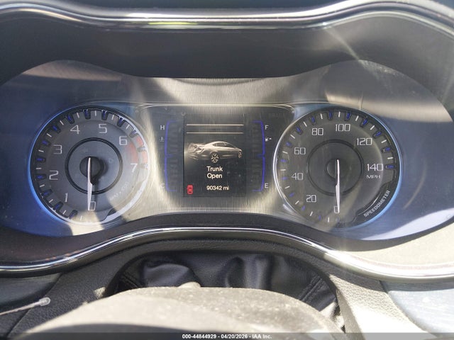 Продаж на аукціоні авто 2015 Chrysler 200 S, vin: 1C3CCCBB5FN760171, номер лоту: 44844929