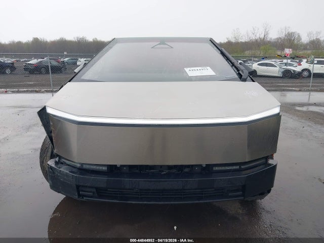 44844952 :رقم المزاد ، 7G2CEHED0SA062523 vin ، 2025 Tesla Cybertruck All-wheel Drive مزاد بيع