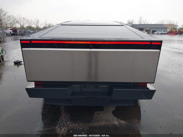 44844952 :رقم المزاد ، 7G2CEHED0SA062523 vin ، 2025 Tesla Cybertruck All-wheel Drive مزاد بيع