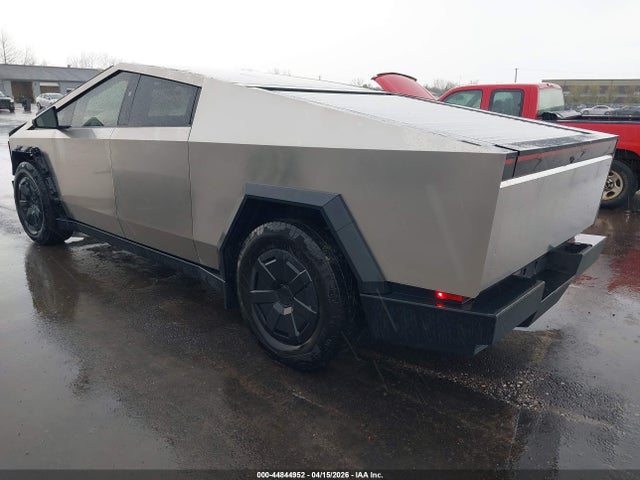 44844952 :رقم المزاد ، 7G2CEHED0SA062523 vin ، 2025 Tesla Cybertruck All-wheel Drive مزاد بيع