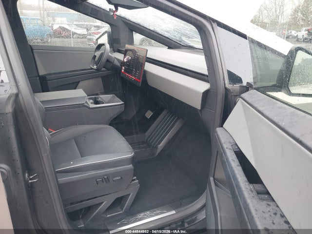 44844952 :رقم المزاد ، 7G2CEHED0SA062523 vin ، 2025 Tesla Cybertruck All-wheel Drive مزاد بيع