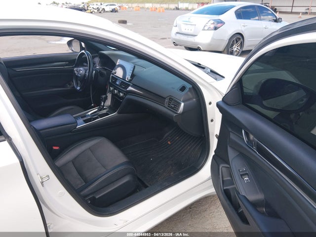 1HGCV1F32JA201966 Honda Accord Sport