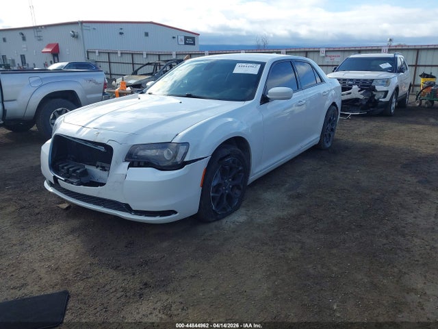 2C3CCAGGXKH651586 Chrysler 300 300s Awd