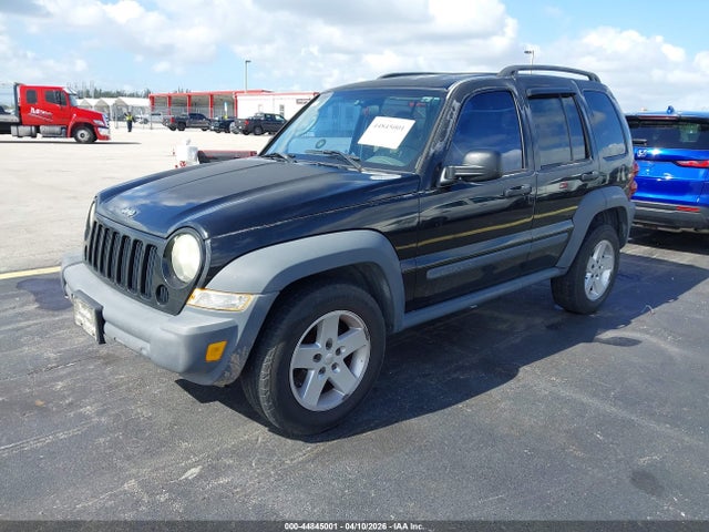 44845001 :رقم المزاد ، 1J4GK48K35W518978 vin ، 2005 Jeep Liberty Sport مزاد بيع