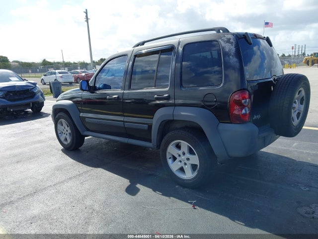 44845001 :رقم المزاد ، 1J4GK48K35W518978 vin ، 2005 Jeep Liberty Sport مزاد بيع