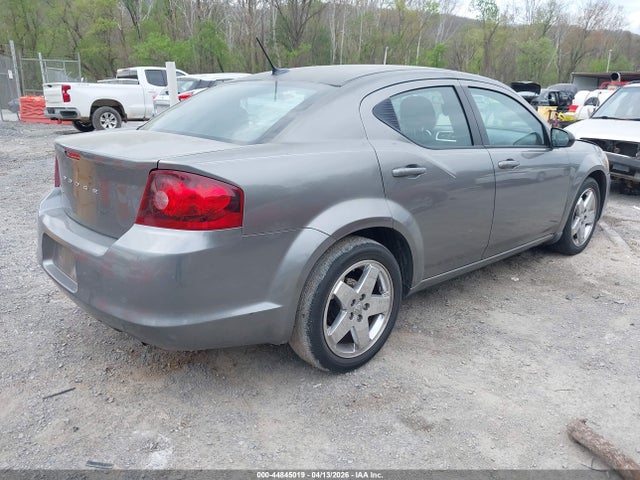 44845019 :رقم المزاد ، 1C3CDZABXDN687880 vin ، 2013 Dodge Avenger Se مزاد بيع