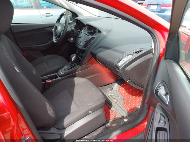 1FADP3K2XHL278398 Ford FOCUS SE