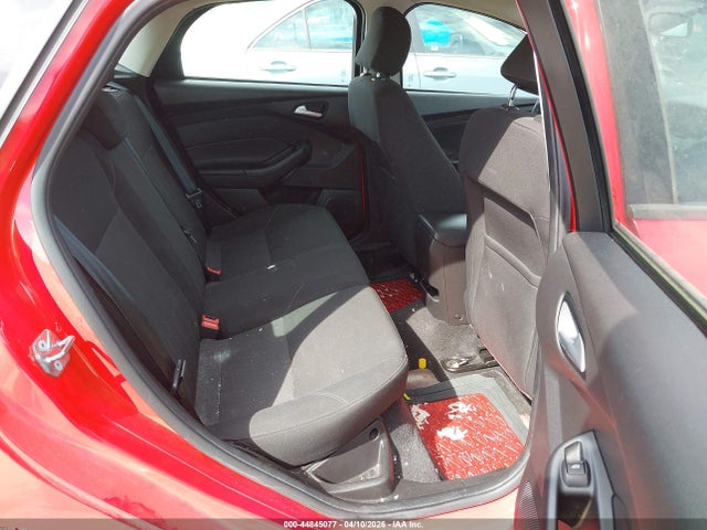 1FADP3K2XHL278398 Ford FOCUS SE
