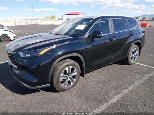 5TDKDRBH9RS572036 Toyota Highlander Xle