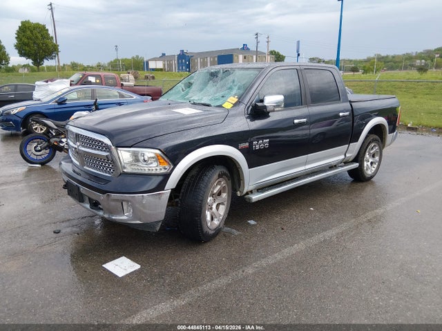 44845113 :رقم المزاد ، 1C6RR7NT7FS551300 vin ، 2015 Ram 1500 Laramie مزاد بيع